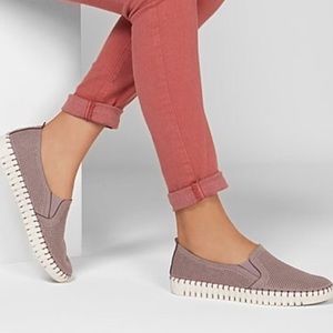 Skechers Sepulveda Blvd. Air Cooled Memory Foam Perforate Shoes Light Purple